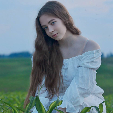 Вероника Мельник