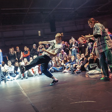 Extreme dance